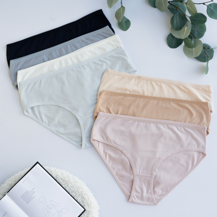 Трусики женские в наборе из 7 шт.  Размер: 2XL. ТМ. Nicoletta
